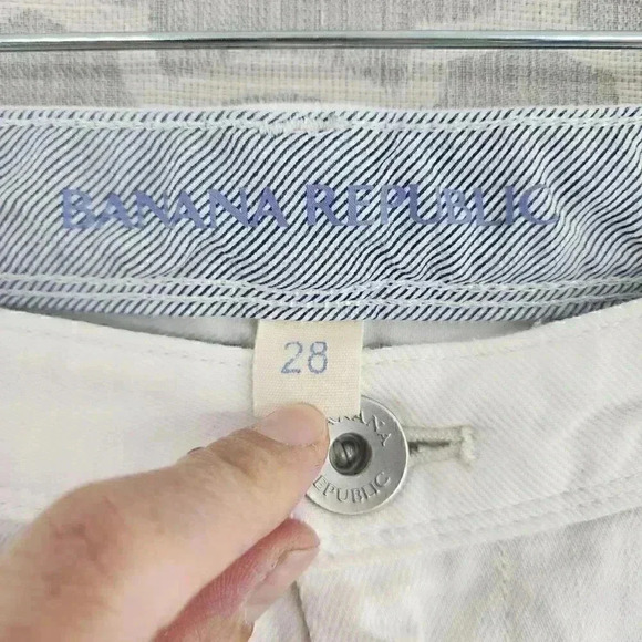 Banana Republic White Crop Denim Women's Size 28 - Picture 4 of 8